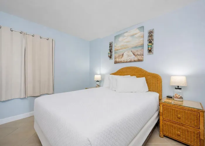 Surf & Racquet 502b * Gulf Shores